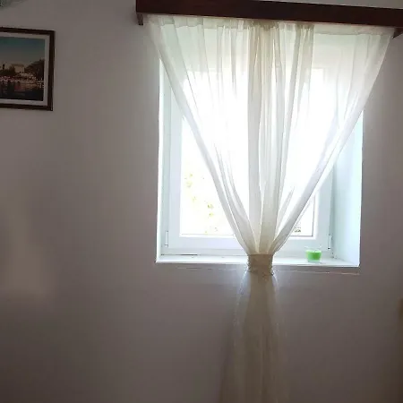 Kuca Za Odmor Lili Apartment Zlarin