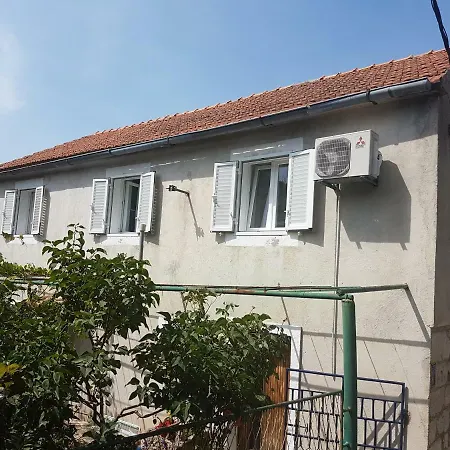 Apartment Kuca Za Odmor Lili *