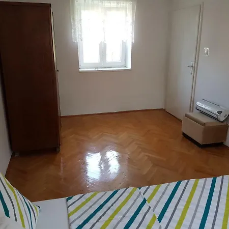 Kuca Za Odmor Lili Apartment *